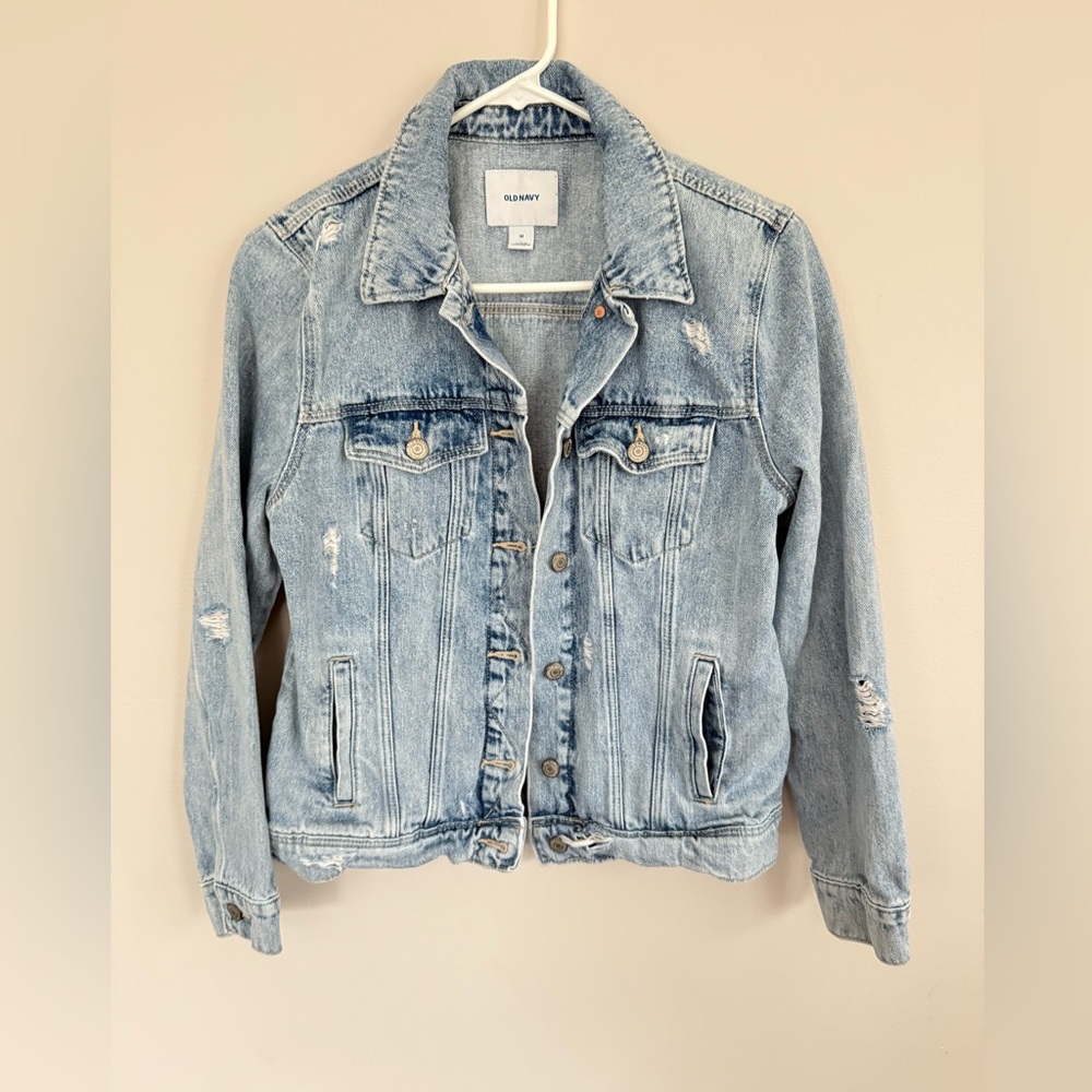 Old Navy distressed denim light wash jean jacket 100% cotton size medium